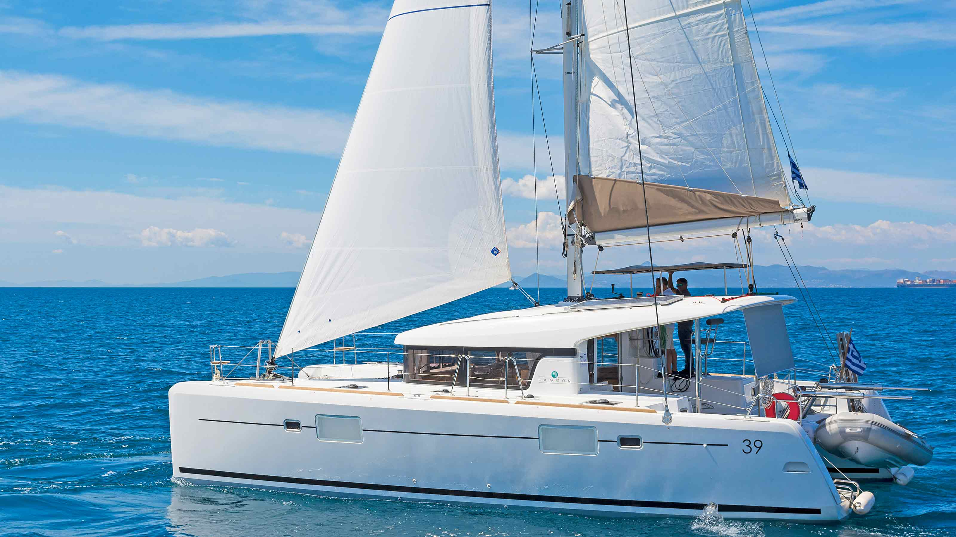 2013 Lagoon 39