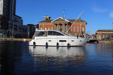 2011 Sealine SC42