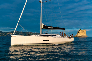 2015 Elan Yachts E5