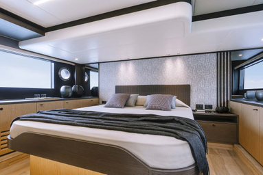 2023 Absolute Yachts 52 FLY