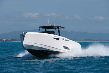 2021 Cayman Yachts 400WA