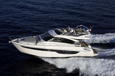 2019 Cayman Yachts F520
