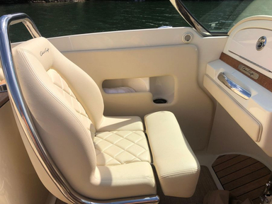 2018 Chris-Craft Corsair 27