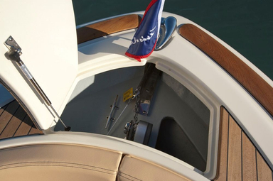 2013 Chris-Craft Launch 32