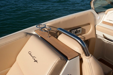 2013 Chris-Craft Launch 32