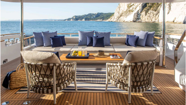 2020 Custom Line Navetta 30