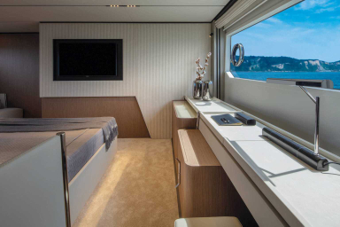 2022 Ferretti Yachts 720
