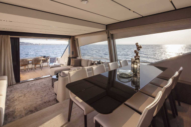 2022 Ferretti Yachts 720