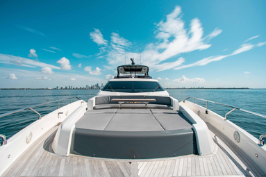 2021 Ferretti Yachts 850