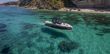 2022 Invictus Yacht GT320S