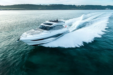 2018 Princess Yachts S65