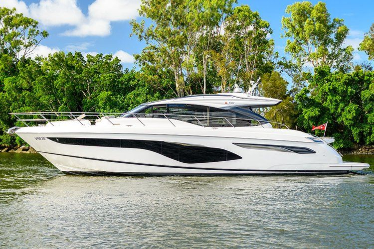2018 Princess Yachts V60