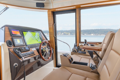 2022 Ranger Tugs R-43 Sedan