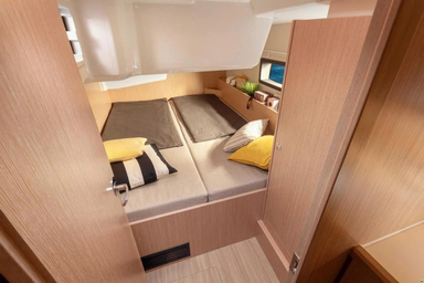 2022 Bavaria Yachts C38