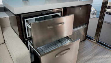 2021 Cruisers Yachts 60 Cantius