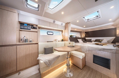 2023 Bavaria Yachts SR33