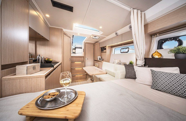 2023 Bavaria Yachts SR33