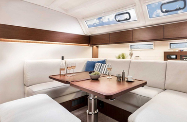 2013 Bavaria Yachts Cruiser 46 Style