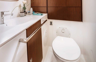 2013 Bavaria Yachts Cruiser 46 Style