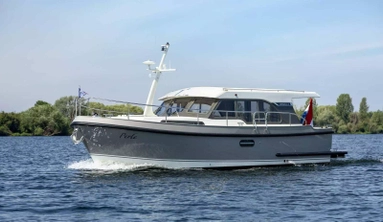 2016 Linssen Yachts 30 SL Sedan
