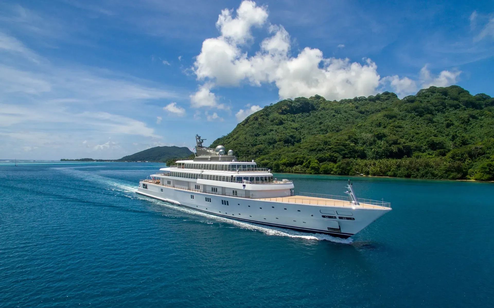 2004 Lurssen Yachts Rising Sun