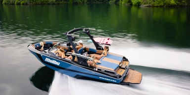 2023 Malibu Boats Wakesetter 21 LX