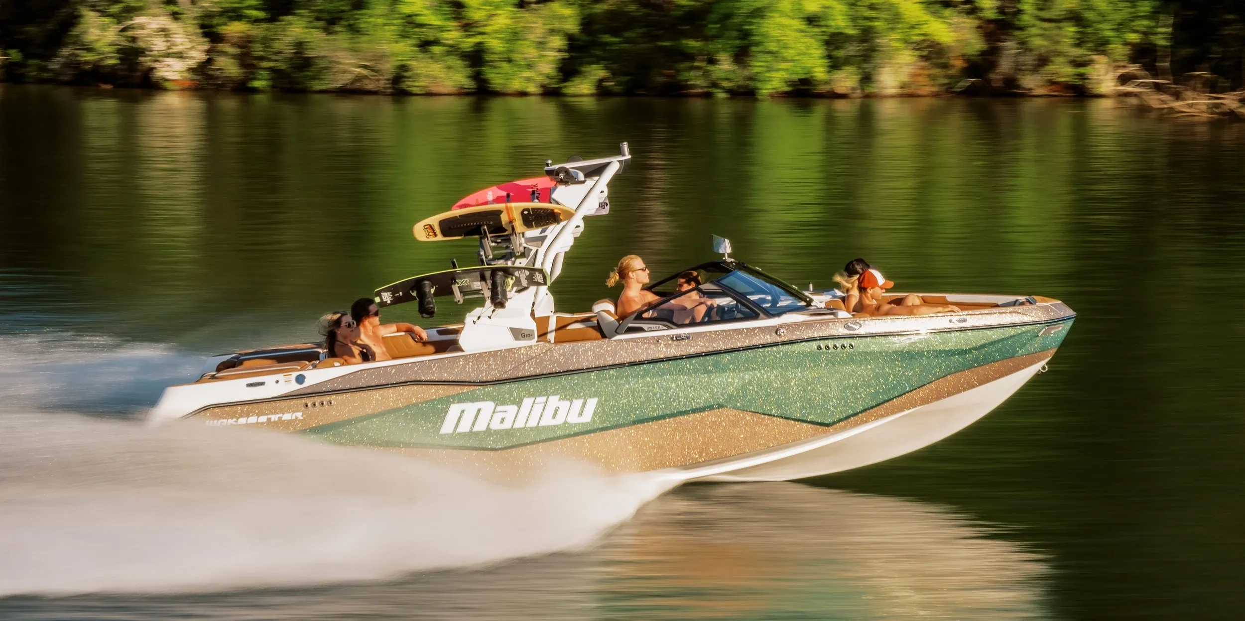 2023 Malibu Boats Wakesetter 25 LSV