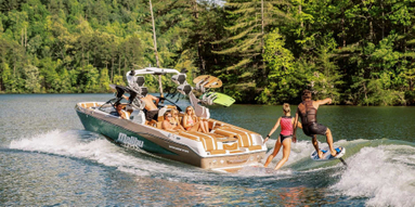 2023 Malibu Boats Wakesetter 25 LSV