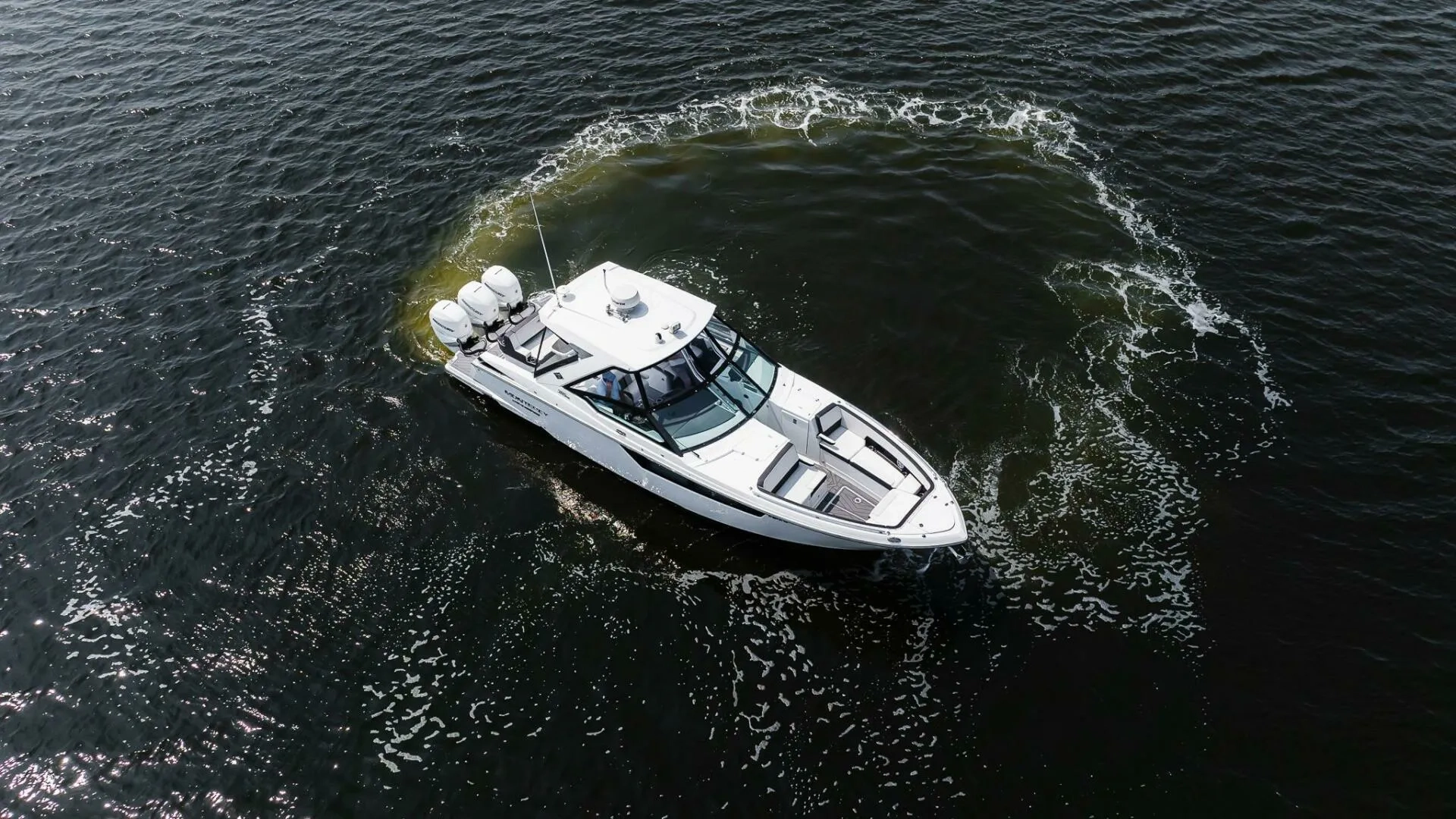 2022 Monterey 385 SE