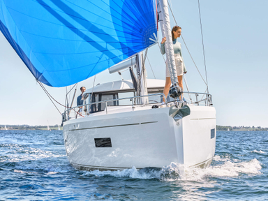 2013 Moody Yachts Decksaloon 41