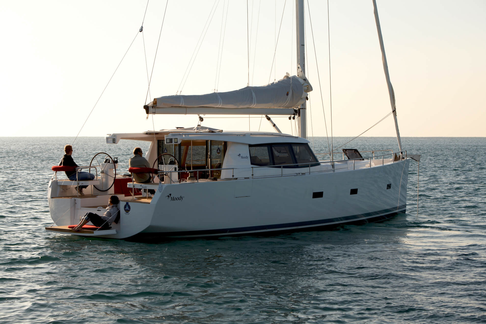 2008 Moody Yachts Decksaloon 45