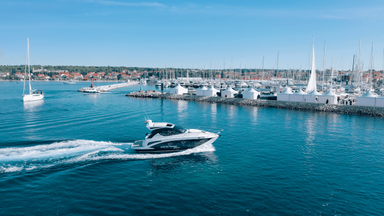 2014 Pearlsea Yachts 31 Coupe