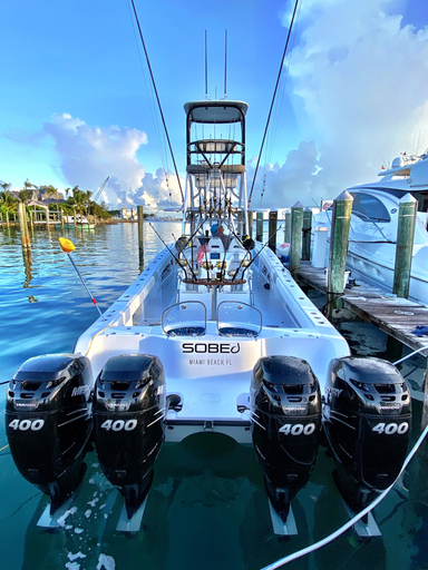 2019 Freeman Boat Works 42 LR