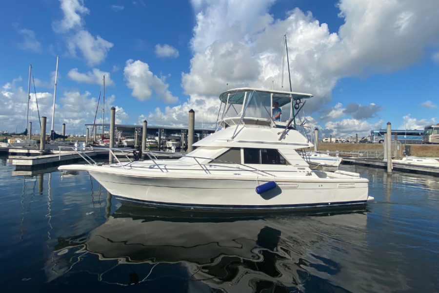 1999 Phoenix Boats 34 Sport Fish