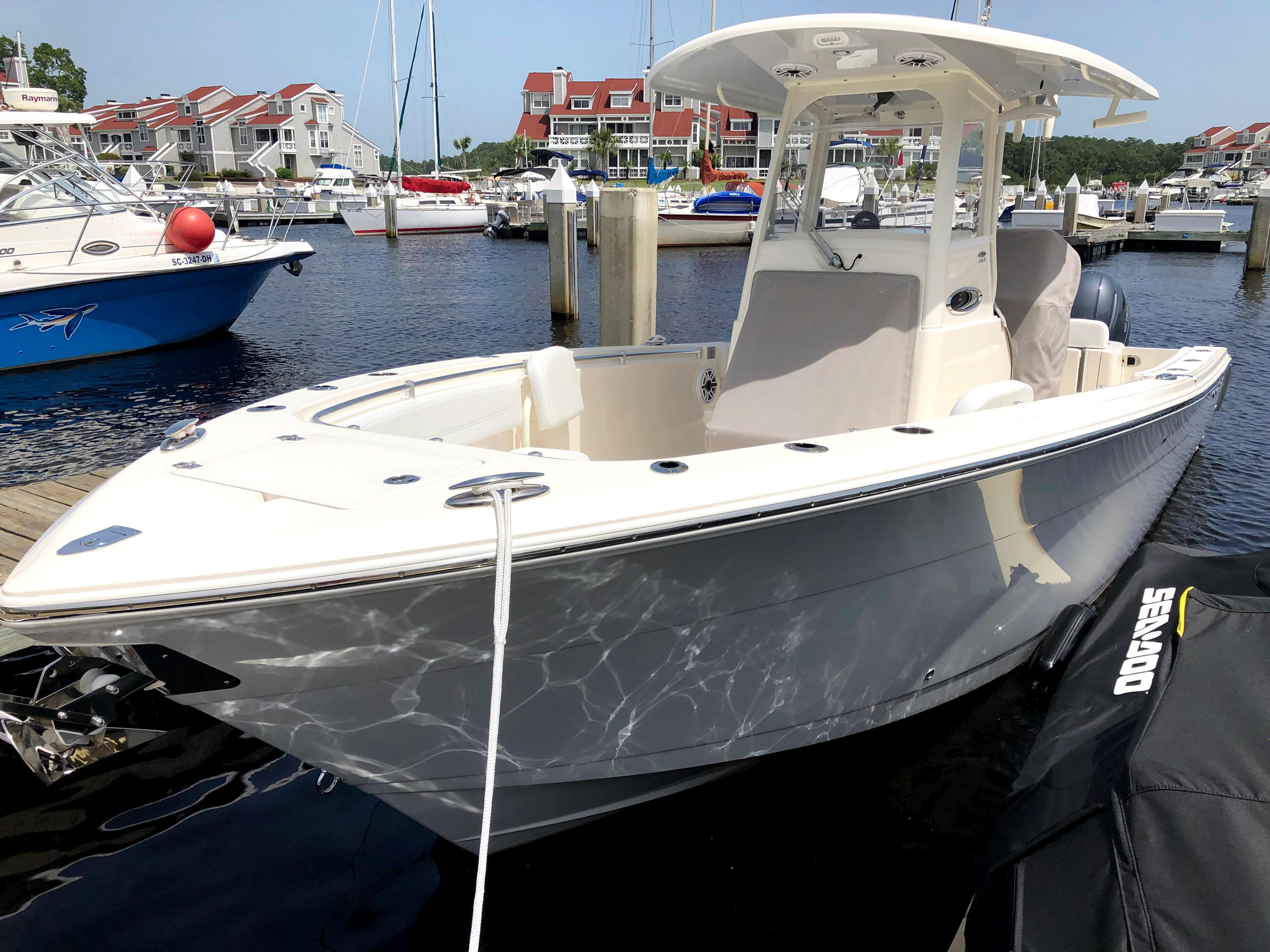 2020 Cobia Boats 262 Center Console