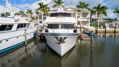 2018 Outer Reef Yachts 860 DBMY- Sky Lounge