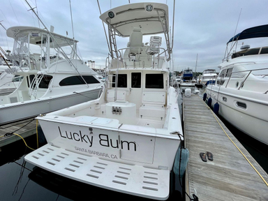 2005 Cabo Yachts Flybridge