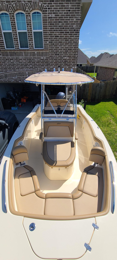 2019 Scout Boats 215 XSF
