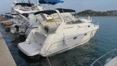 2003 Regal Boats Commodore 2860