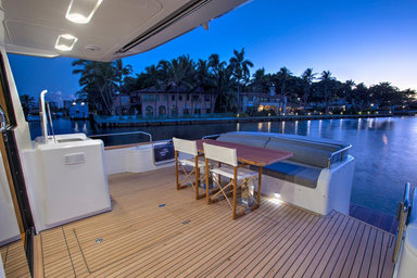 2022 Sirena Marine Sirena 58 Coupe