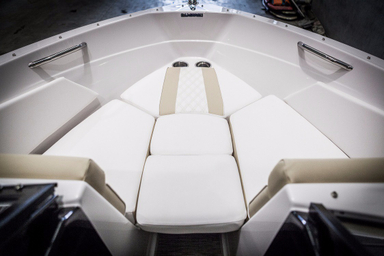 2021 Glastron GTS 185