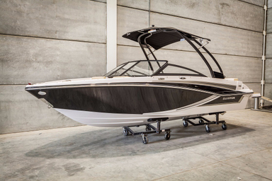 2021 Glastron GTS 185