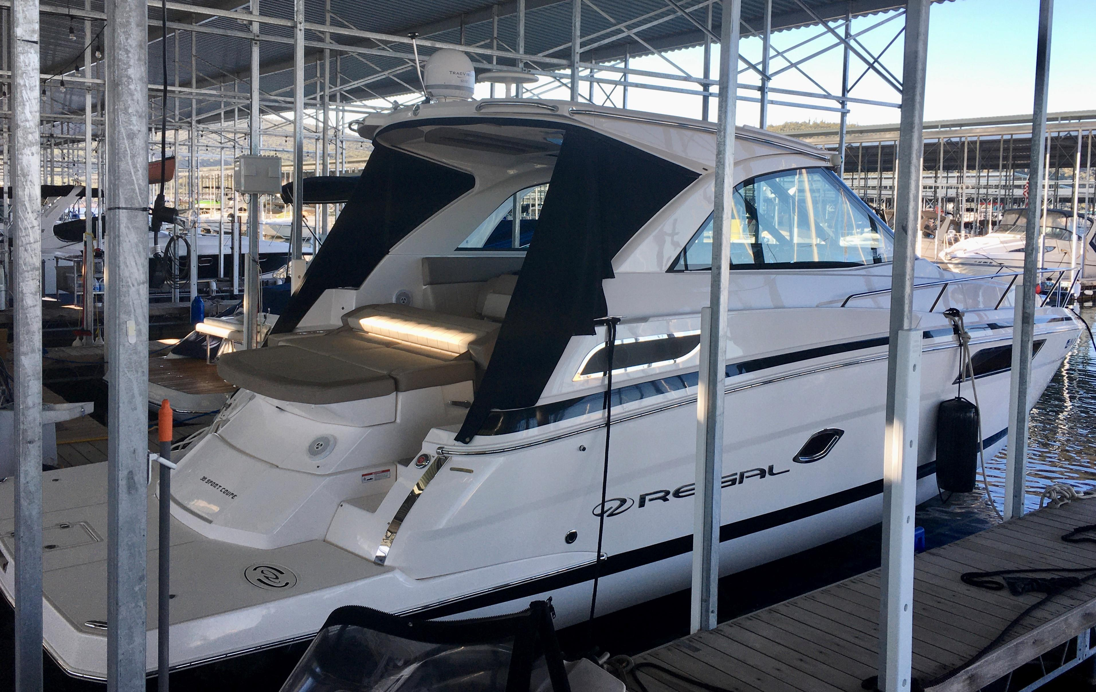 2014 Regal Boats 35 Sport Coupe