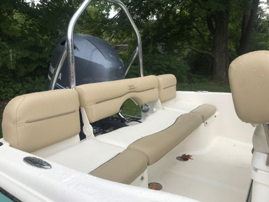 2022 Pioneer Boats 180 Islander