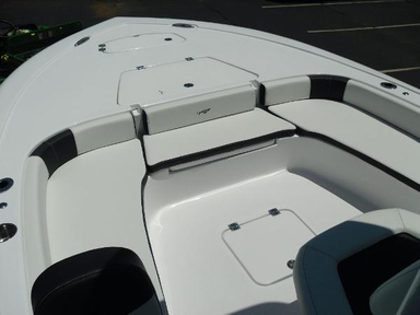2021 Tidewater Boats 2300 Carolina Bay