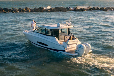 2021 Regal Boats 36 XO