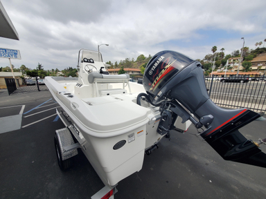 2022 Nautic Star 191 HYBRID