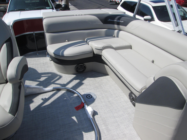 2021 South Bay 220 CR LE