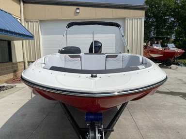 2022 Bayliner Element M17