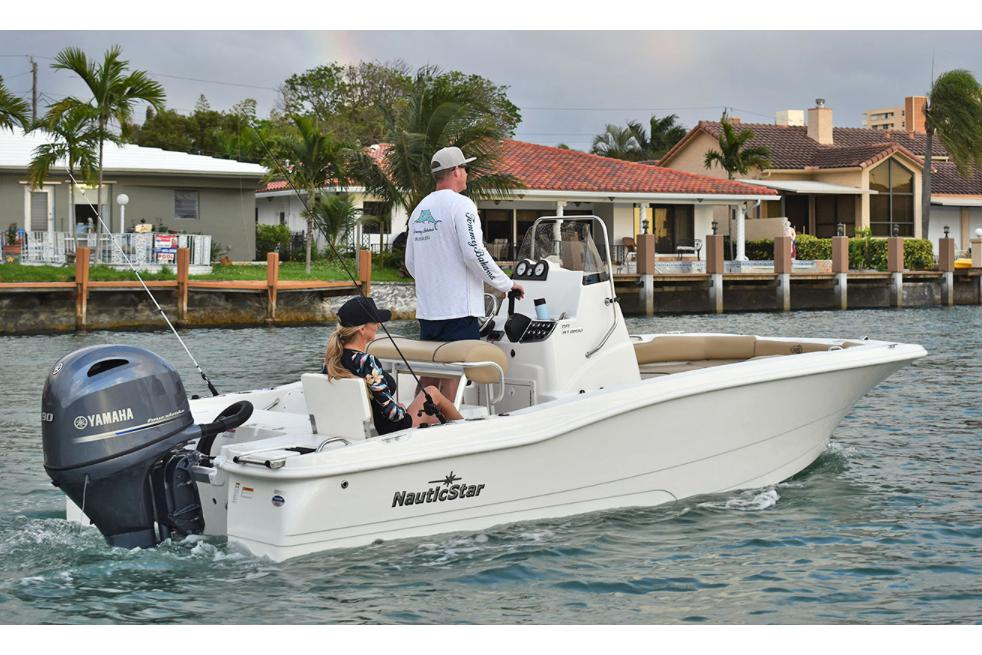 2022 Nautic Star 191 HYBRID